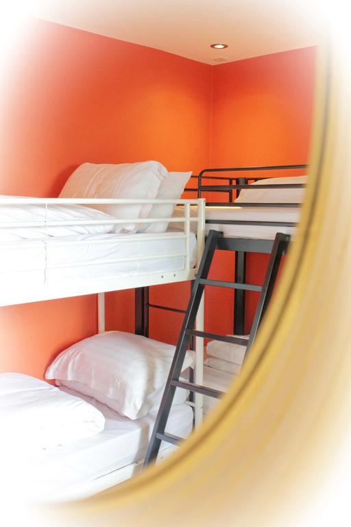 Lumely Fee Bunkhouse Aparthotel Kendal Exterior photo